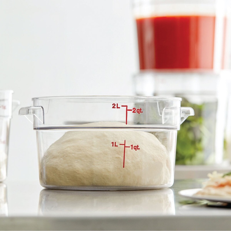 Cambro 2 qt Food Container RFSCW2135