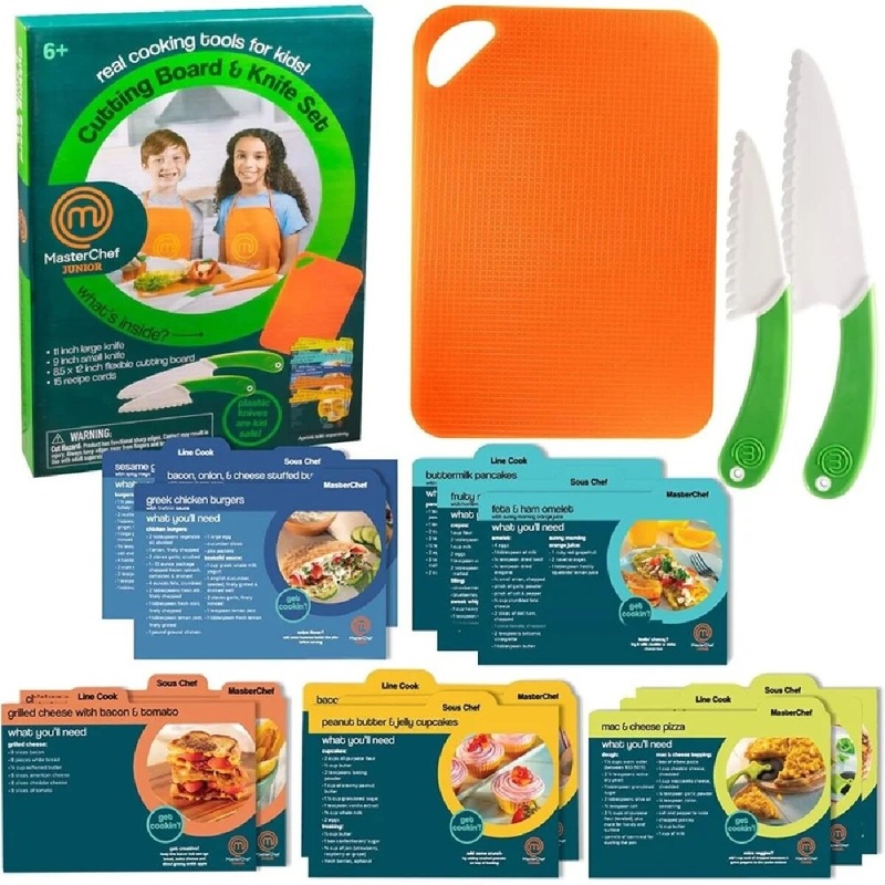 Master Chef Junior Knife and Cutting Board Set