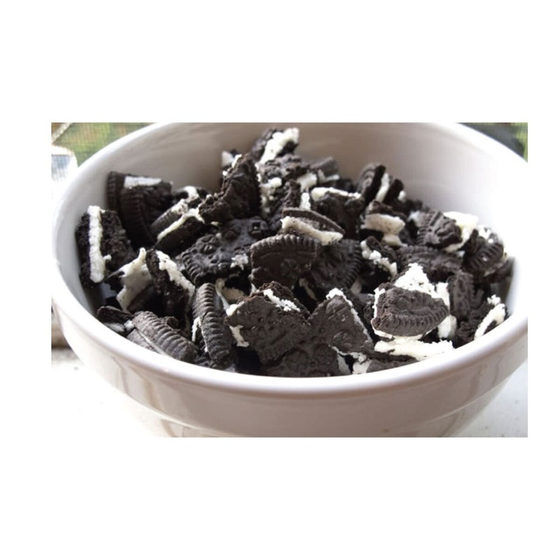Nabisco Oreo Medium Pieces 2-1/2 lb