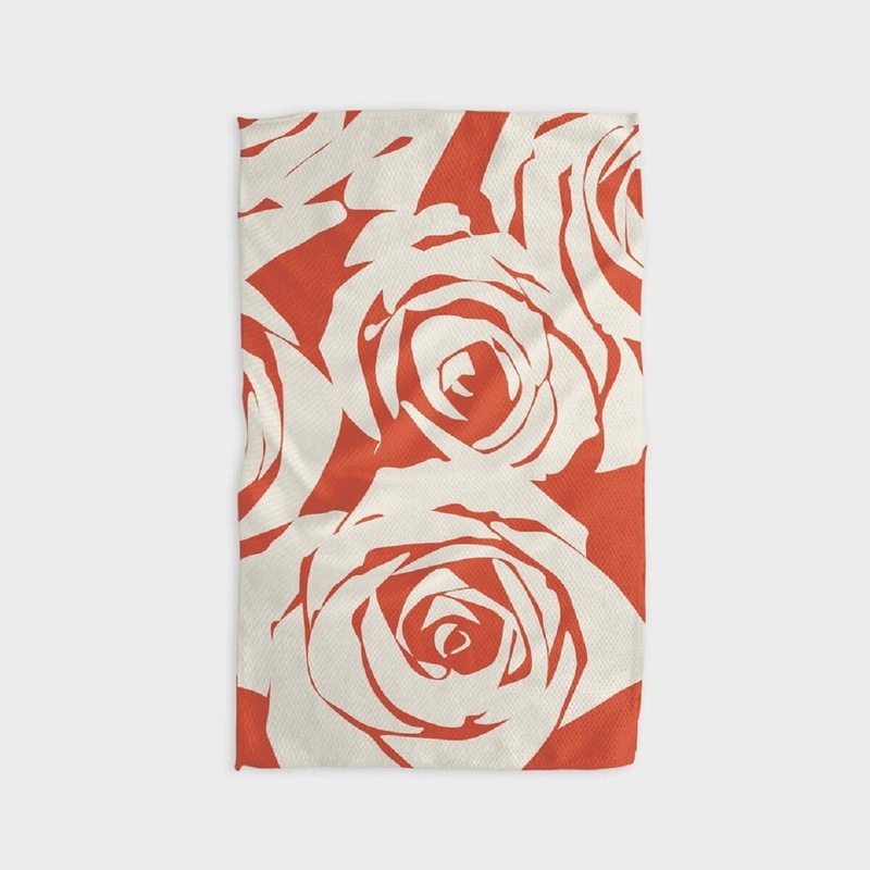 Geometry Towel- Rosas Blancas
