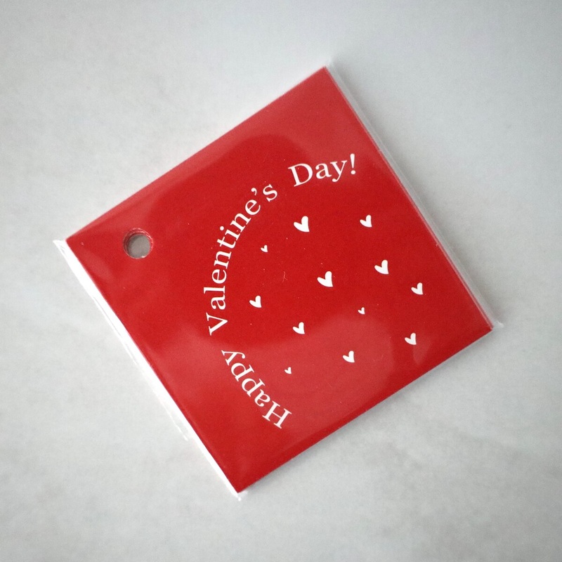 Happy Valentine’s Day Gift Tags – Red with White Hearts – 8 Count