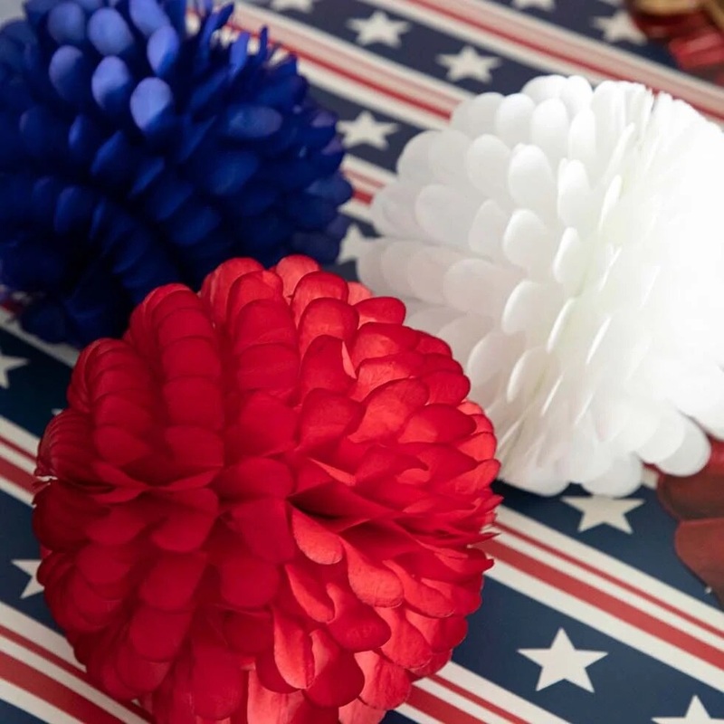 Patriotic Ruffled Ball Set