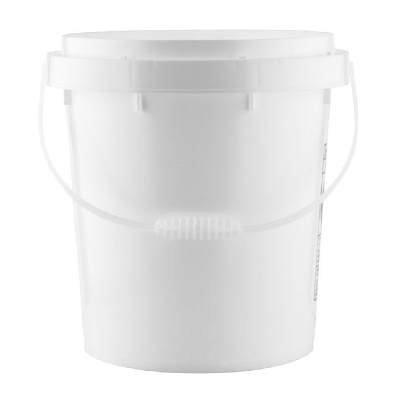 4-1/4 Gallon Bucket w/ Plastic Handle & Lid