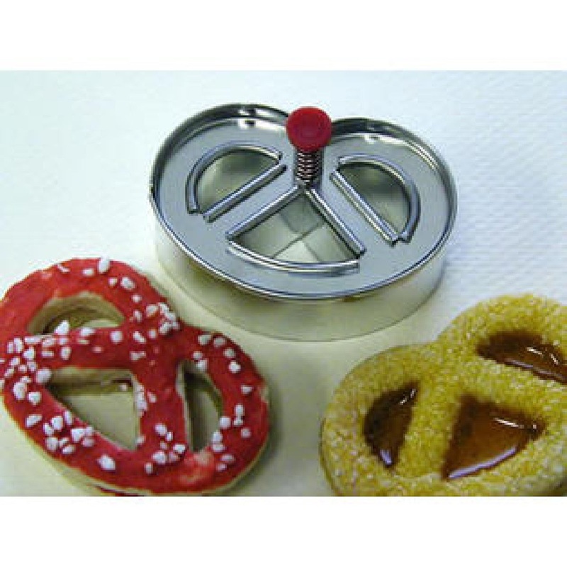 Linzer Pretzel Cookie Cutter