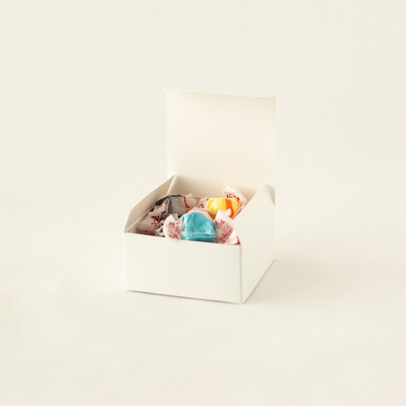 Candy Box Medium Square White – 25 Ct