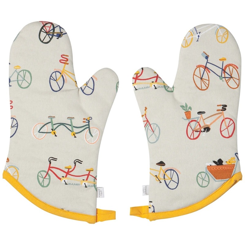 2/Set Ride On Oven Mitts