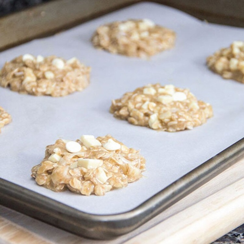 Quarter Size Parchment Pan Liners – 100 Sheets