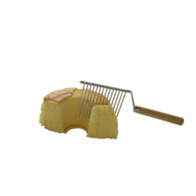 Angel Food Cake Cutter