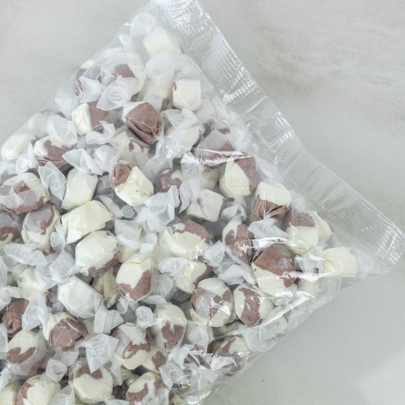 Rootbeer Float Taffy – 3 Lb. Bag