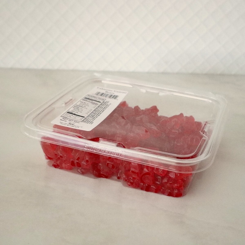 Valentine Gummi Bears – 32 Oz Container