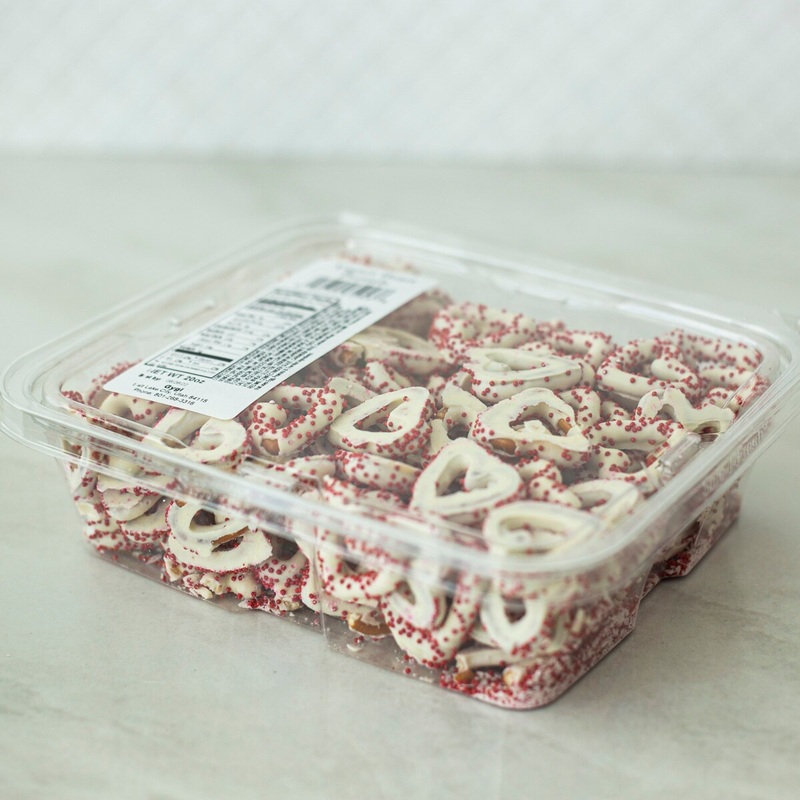 Valentine Heart Pretzels – 20 Oz Container