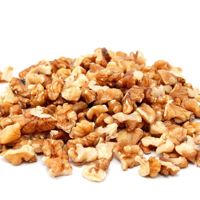 Walnut Medium Pieces – 24 Oz. Container