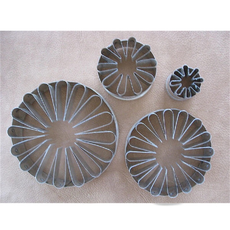 4-Pc Chrysanthemum Flower Cutter
