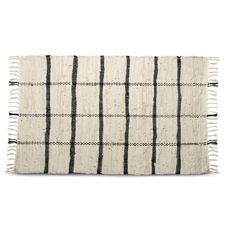 Grid Rug with Fringe