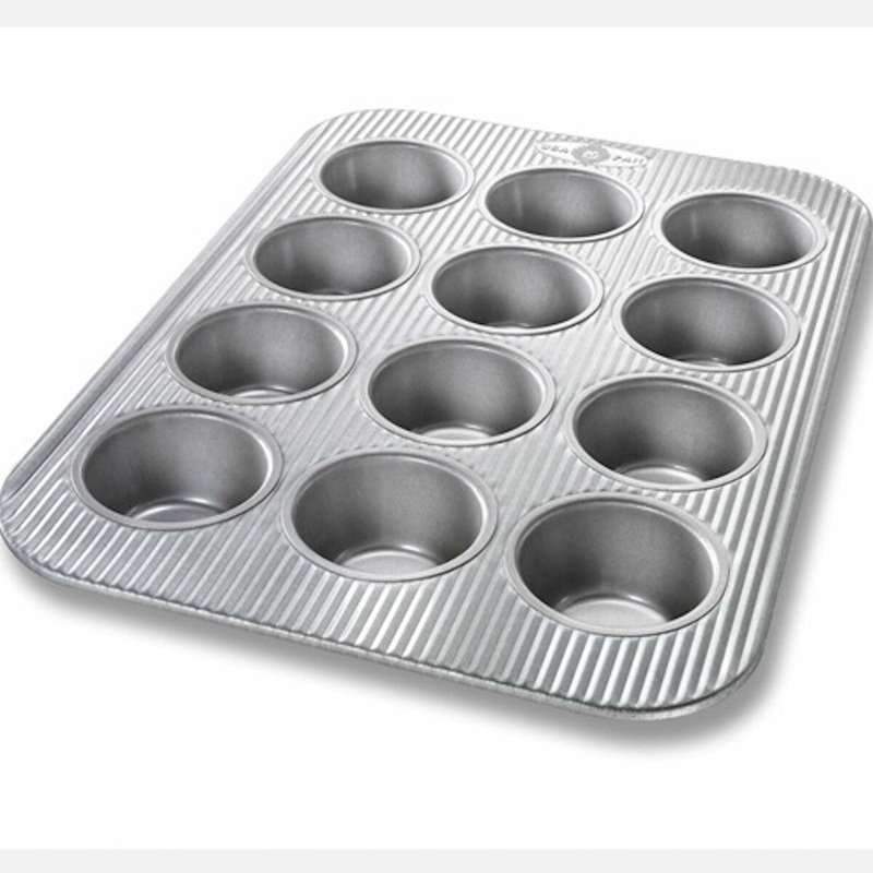 USA Pan 12-Cup Muffin/Cupcake Pan w/ Lid Set