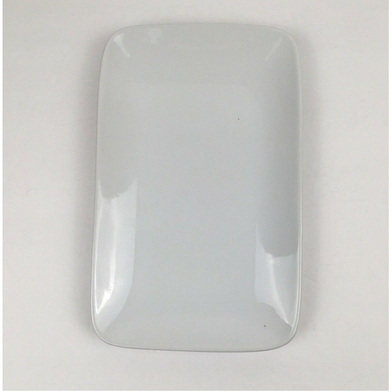9.25 White Rectangular Plates